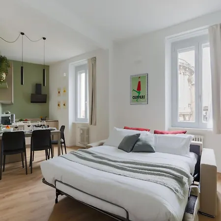 The Best Rent - Spacious And Renovated Two-Bedroom Apartment Downtown-2